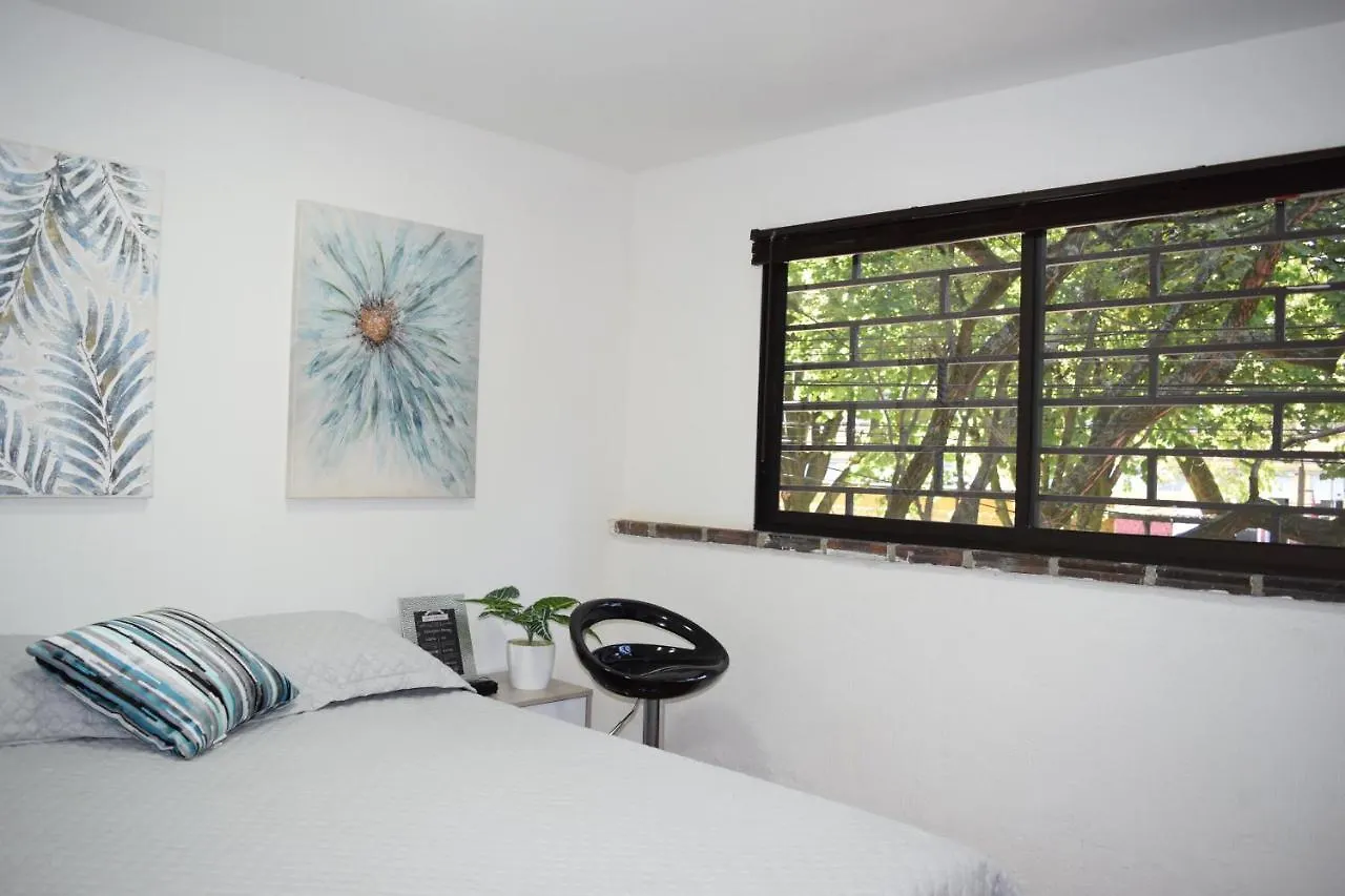 B&B Habitaciones Amobladas Medellín 0*,  Colombia